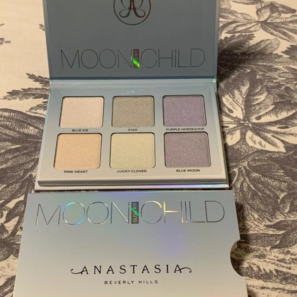 Anastasia Beverly Hills Moon Child Glow Kit